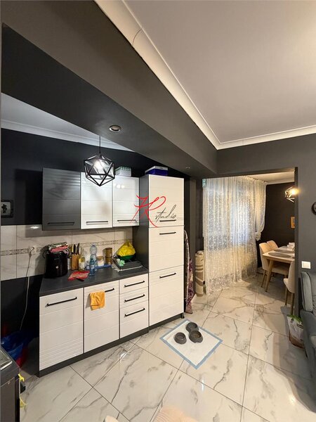 Universitate, Magheru, vanzare apartament 2 camere.